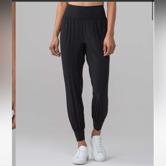 Lululemon Sun Setter Jogger (28") Black | size 4 - Picture 7 of 9